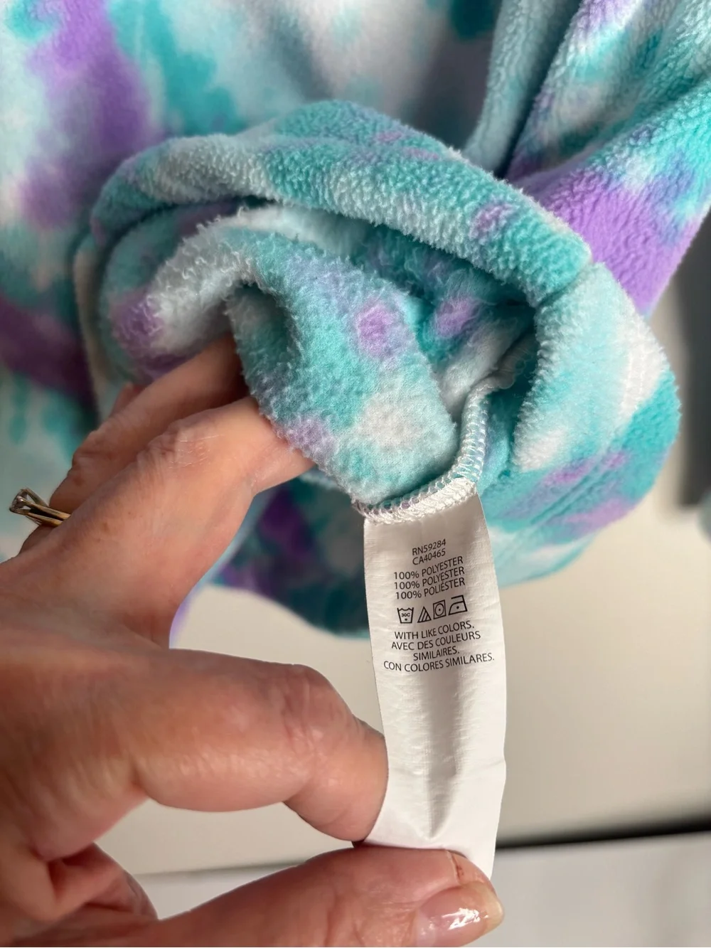 THE CHILDREN’S PLACE TIE DYE PULLOVER